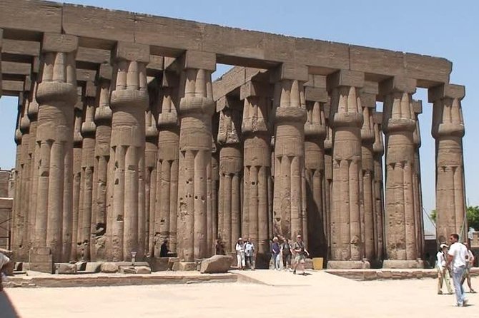 2-Day Tour: Karnak & Luxor Temples Valley of the Kings Hatshepsut Temple &Memnon - Colossi of Memnon: how 20 minutes can turn into your best photos