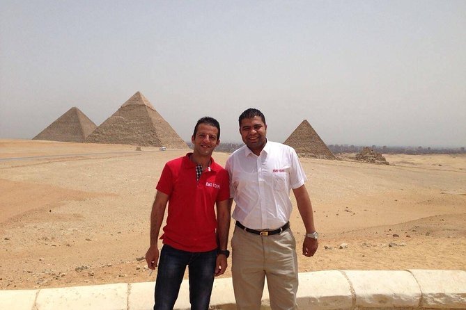 3 Days private guided Cairo travel package - Day 2: Great Pyramids, Valley Temple, Sphinx, plus camel ride and Solar Boat Museum