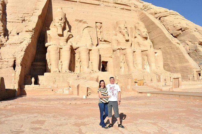 4-Day 3-Night Nile Cruise from Aswan to Luxor With Balloon and Abu Simbel - Day 3: Edfu by horse carriage, Esna Lock, then Luxor East Bank temples