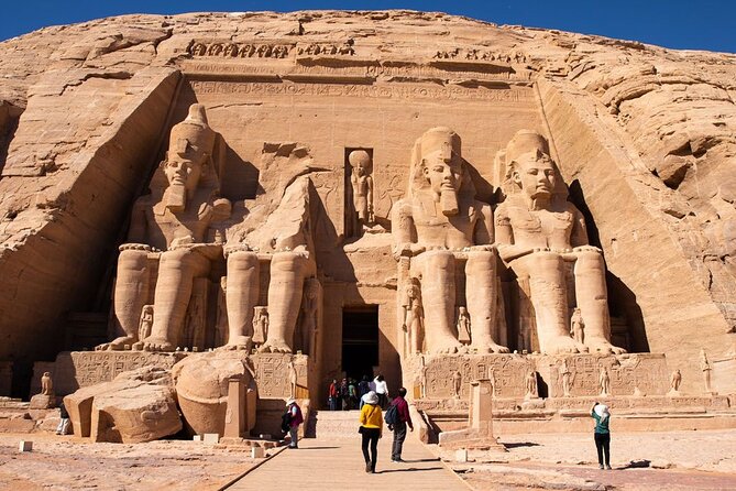 5-Day Nile Cruise to Aswan from Luxor with Hot Air Balloon Ride - Day 5: Abu Simbel at 4am and Back to Aswan by 2:30pm