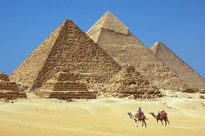 5-Day Private Egypt Tour package by Flights - First stop: Giza pyramids and the Egyptian Museum in Cairo