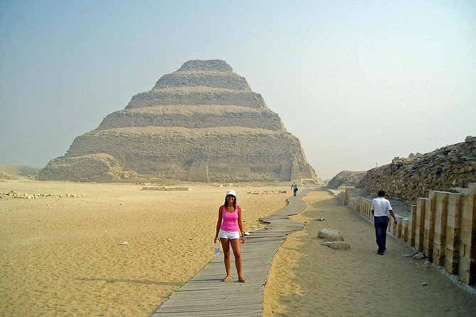 8-Hour Private Guided Tour to Giza Pyramids Memphis and Saqqara from Cairo - Lunch and comfort: what is included, and what to plan for