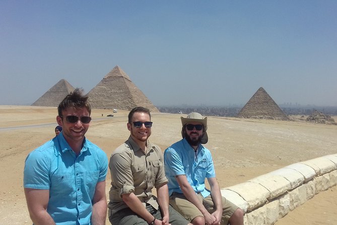 8-Hour Private Tour to the Pyramids of Giza and Saqqara from Cairo - Giza plateau: Cheops, Chephren, Mycerinus, and the Sphinx