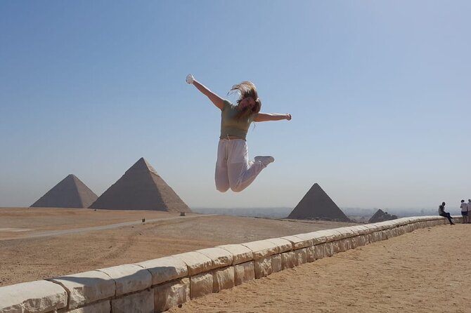 8 Hours Guided tour to Giza Pyramids , Sphinx, Saqqara & Dahshur - Great Sphinx and Valley Temple: How the Complex Connects
