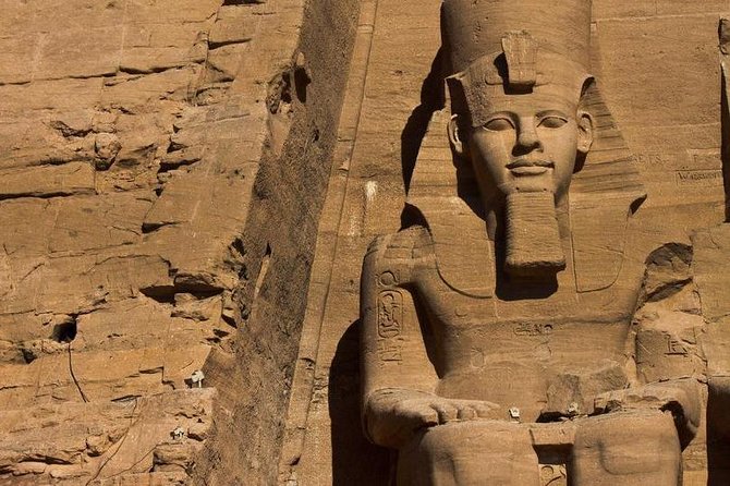 Abu Simbel Excursion 1 Day Trip from Aswan (Sharing Bus & Egyptologist Guide) - The drive, coffee stop, and road delays: real-world expectations