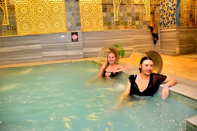Aladino Hammam Program - Full-body exfoliation with the special glove