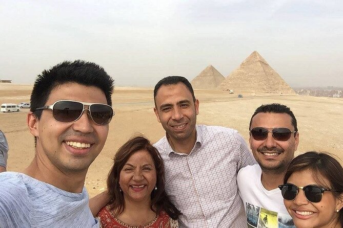 All Inclusive Day tour 8hrs Pyramids, Egyptian Museum and Khan Al-Khalili bazaar - Lunch near the Pyramids, included so you do not lose time