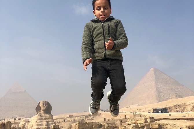 All Inclusive - Giza Pyramids , Sphinx, Cairo Museum and Lunch - Khafre’s Pyramid: short stop, big story