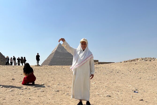 All Inclusive - Giza Pyramids , Sphinx, Cairo Museum and Lunch - Khan el-Khalili: browsing with context, not confusion