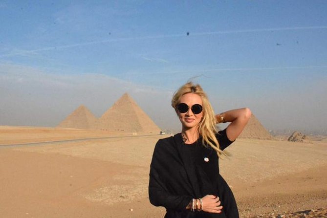All inclusive Tour to Giza pyramids,Sphinx,inside pyramid,Camel - Bottled water and local light lunch, the details that keep you happy