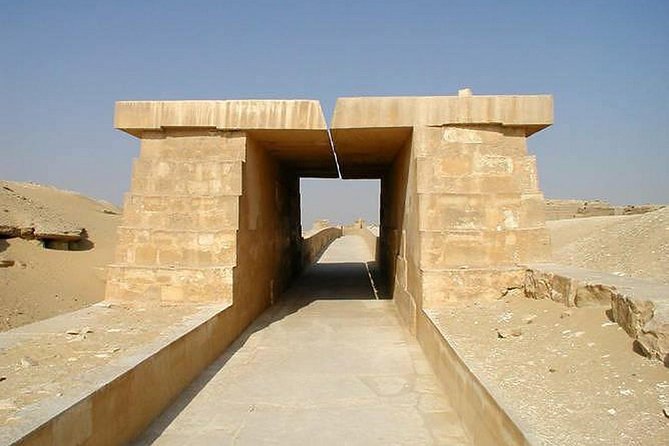 All Saqqara treasures (Pyramids and Tombs) and the underground Serapeum - What you get for the $140 price: value beyond the number