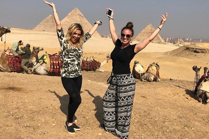 Best tour to Giza Pyramids, Egyptian Museum, Bazaar and Felucca - One hour on the Nile: the reset your feet will thank you for