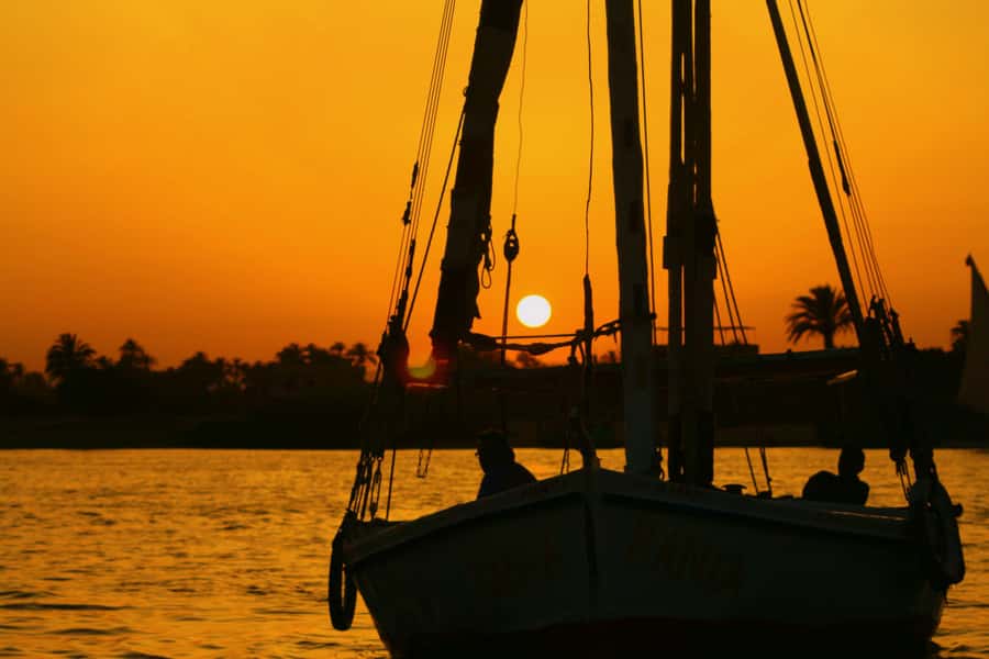 Cairo: 1 or 2-Hour Felucca Ride on the Nile with Transfers - A guide on board who can explain what you’re seeing