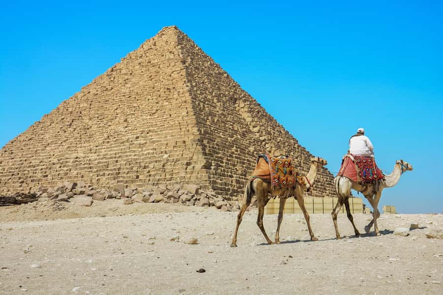 Cairo: 2-Day Pyramid, Museum, Bazaar Private Tour - Day 1 at the Grand Egyptian Museum and the Tutankhamun spotlight