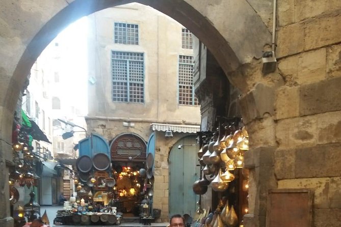 Cairo 8 Hour Private Tour of Pyramids, Egyptian Museum and Bazaar - What to wear, what to pack, and how the day feels