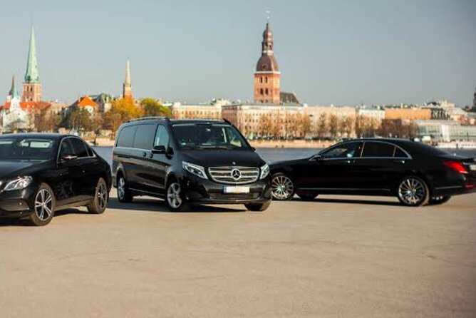 Cairo Airport Pick up or Transfer from Hotels - Comfort, Seatbelts, and Luggage Fit: Watch the Car Size
