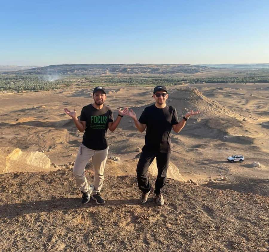 Cairo: Bahariya Oasis & White Desert A Private Day Adventure - Food, water, and how the meal fits the day