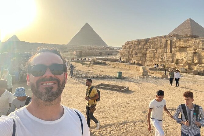 Cairo By Big Bus full day From Hurghada (Pyramids-sphinx-Egyptian Museum-Lunch) - A short Nile felucca cruise for city views and quick photos