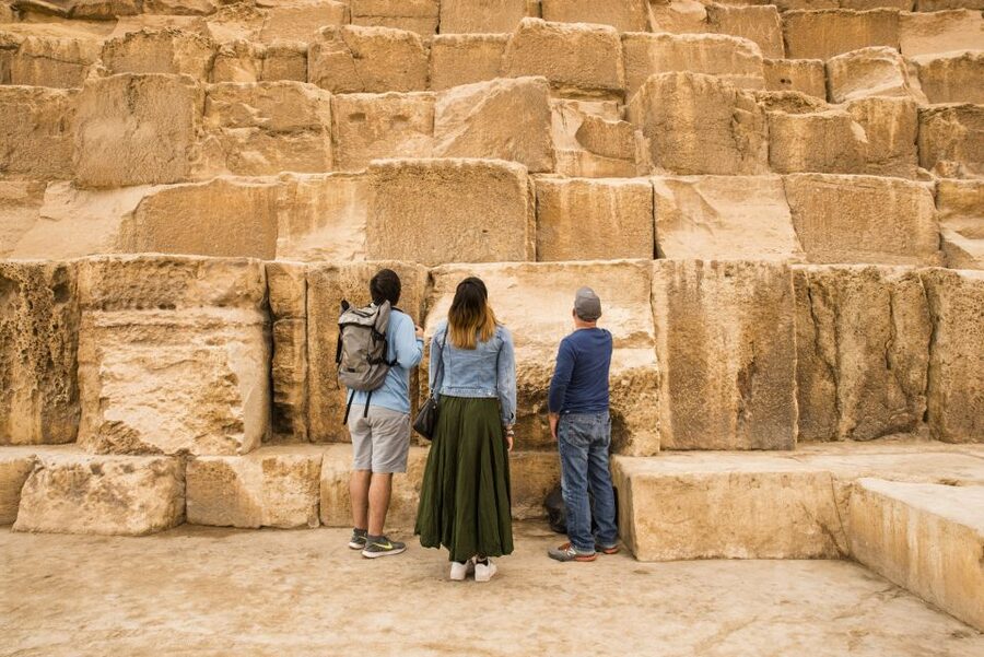 Cairo: Egyptian Museum, Pyramids & Bazaar Tour - Sphinx time plus your camel or carriage choice