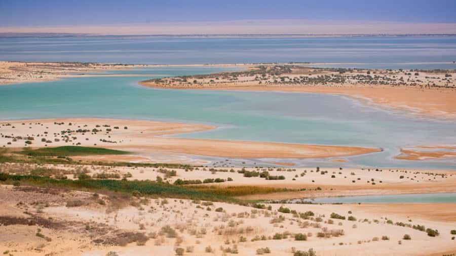 Cairo: Fayoum, Wadi El Rayan, and Wadi al Hitan 4x4 Tour - Wadi El Rayan Reserve: Lakes, Quiet Views, and the Nature Break