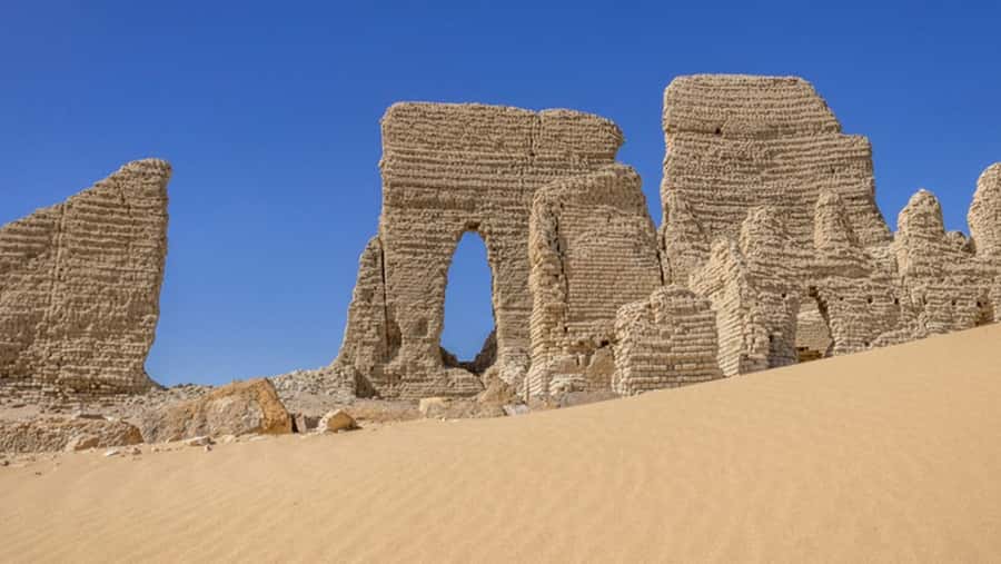 Cairo: Fayoum, Wadi El Rayan, and Wadi al Hitan 4x4 Tour - Sandboarding and Desert Fun: What to Bring and How to Stay Comfortable