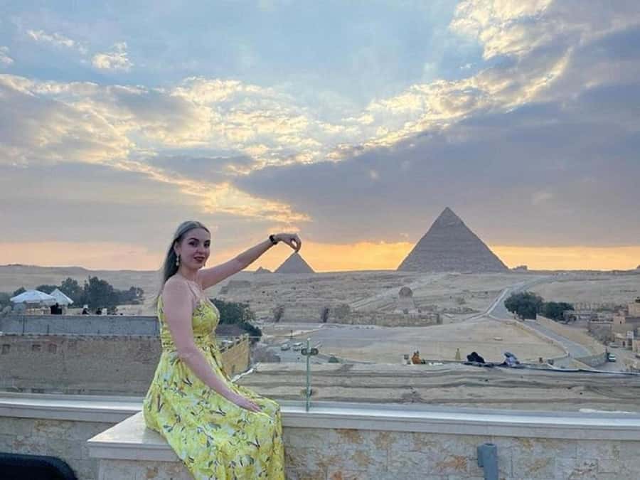 Cairo: Giza Pyramids, Sakkara & Dahshur All-Inclusive Tour - Giza Plateau: Great Pyramid of Cheops, Chephren’s Casing, Mykerinus, and the Sphinx