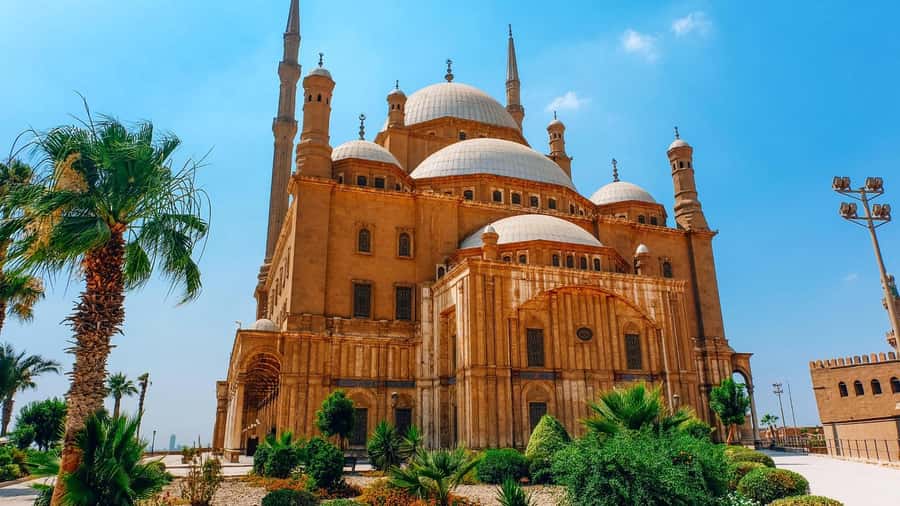 Cairo/Giza: Saladin Citadel, Egyptian Museum, & Bazaar Tour - Khan El Khalili Bazaar: shopping time with real street energy