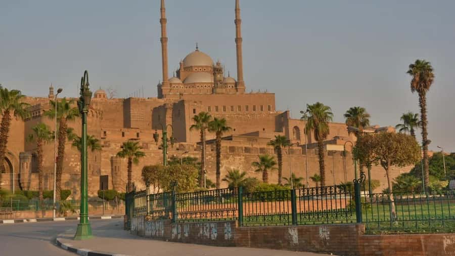 Cairo/Giza: Saladin Citadel, Egyptian Museum, & Bazaar Tour - Guide quality is the difference between seeing and understanding