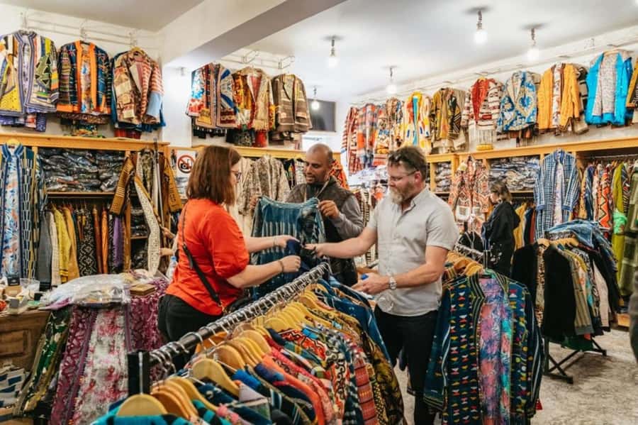 Cairo: Half Day Shopping tour - Break Time, Photo Stops, and Cairo Traffic Reality