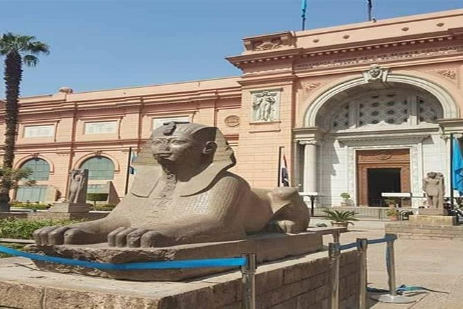 Cairo Half-Day Tour to The Museum of Egyptian Antiquities - Crowds, noise, and the reality of a busy museum day