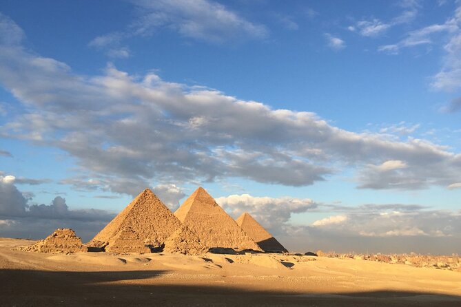 Cairo |Layover| Trip pick up from Cairo airport to visit Giza Pyramids & Sphinx - Guides and drivers: why this tour tends to get high praise