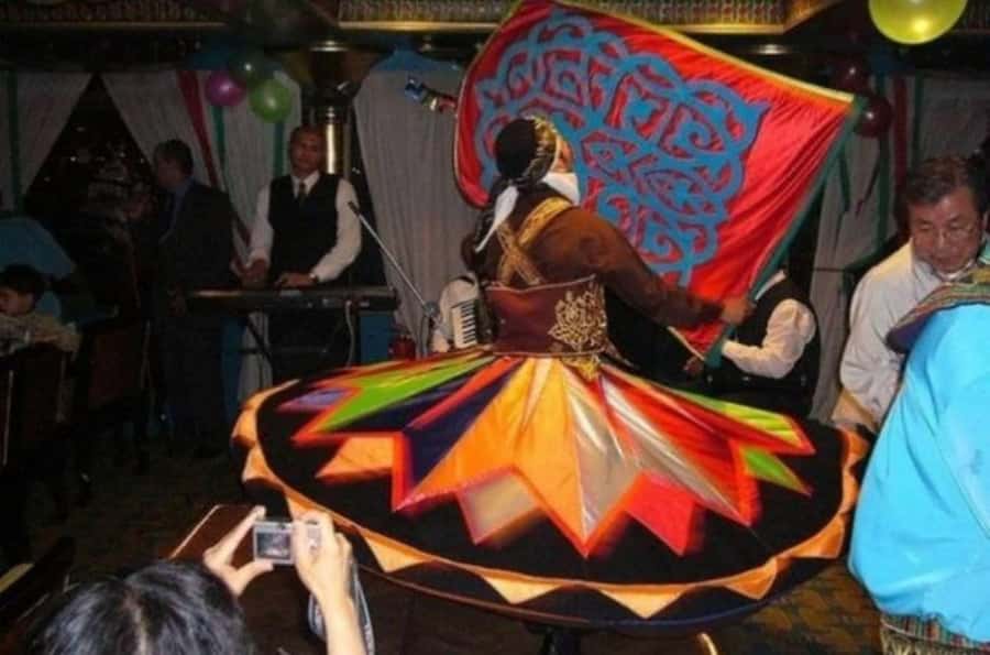 Cairo: Nile Dinner Cruise with Belly Dancer Show with Pickup - The Nile Cruise Portion: What the 2 Hours Really Gives You