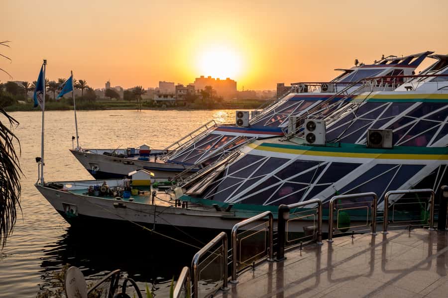 Cairo: Nile Sunset Dinner Cruise, Show & Optional Transfer - Key things that make this Nile night work