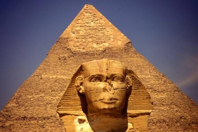Cairo Private tour by plane from Hurghada - Pyramids of Giza with an Egyptologist: more than a backdrop