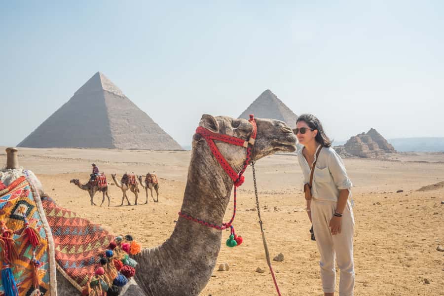 Cairo: Pyramids, Bazaar, Citadel Tour with Photographer - Lunch after the camel ride, plan for extra cost
