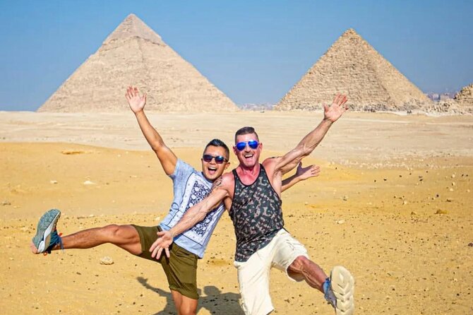 Cairo: Pyramids, Bazaar, Lunch with Female Guide - Pyramids of Giza: Photo Stops, Cheops to the Sphinx