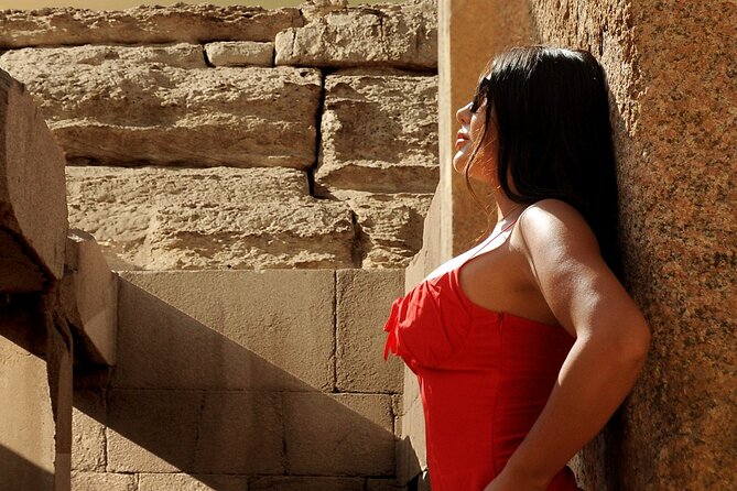Cairo: Pyramids, Bazaar, Lunch with Female Guide - Giza Bazaars: Shopping Time Without Feeling Lost