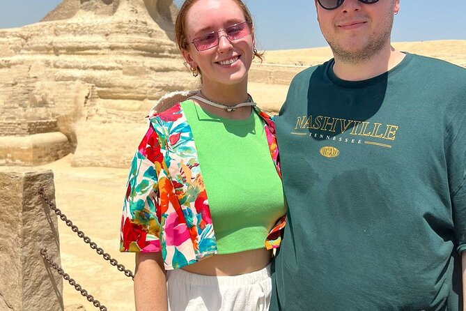 Cairo: Pyramids, Bazaar, Lunch with Female Guide - Door-to-Door Transport, and Why It Matters Around Giza