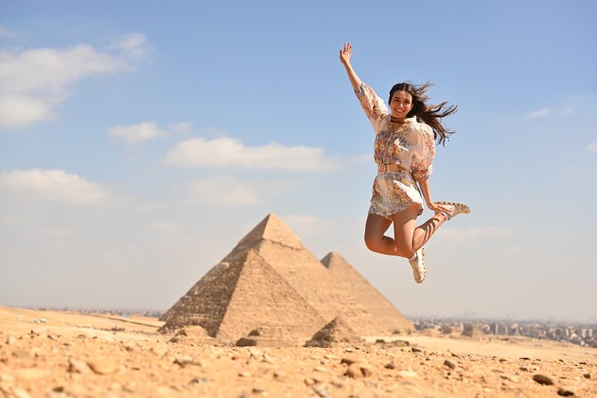 Cairo: Pyramids, Sphinx, Museum & Bazaar Tour with Female Guide - Stop 3: Khan el-Khalili bazaar walk with time to shop