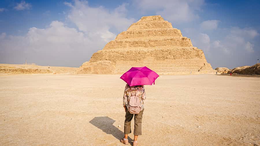 Cairo: Saqqara, Memphis, and Dahshur Day Trip with Lunch - Dahshur’s Bent and Red Pyramids: one day, two answers to the same problem