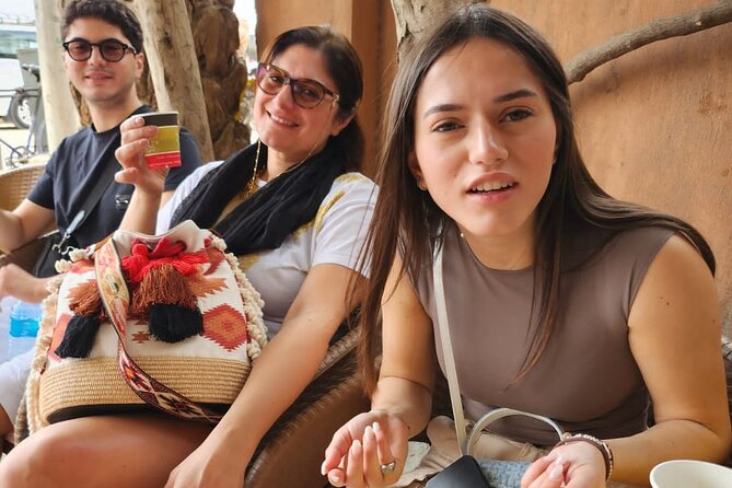 Cairo Shopping tour Private Papyrus Essential oils Bazar Cotton - Cotton at the Three Pyramids Bazaar: a shopping stop you should compare