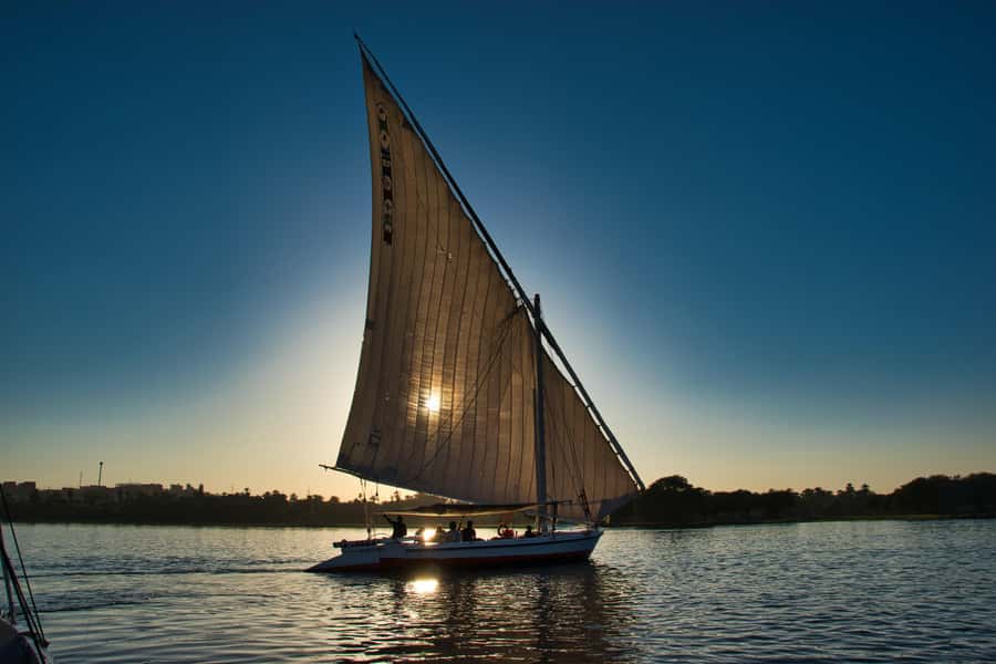 Cairo: Sunset Felucca Ride and Food Tour With Private Guide - Private Felucca at Sunset: The Part That Changes Your View