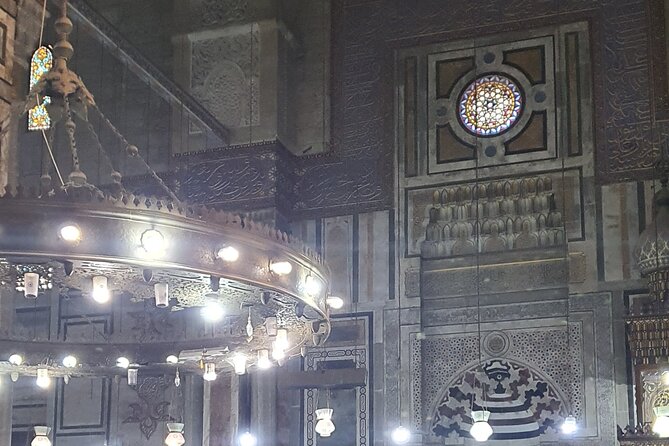 Coptic Cairo, Mosques , sailing on Nile and Bazaar Private Tour with Lunch - Lunch at Abu Tarek: Why Koshary Is a Smart Midday Pick