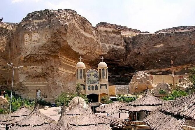 Coptic Cairo Tour: Cave Church of Saint Simon and Old Cairo churches - Stop 3: The Hanging Church above the Babylon Fortress
