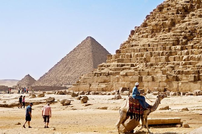 Day Tour to Cairo from Hurghada by Air - Giza Pyramids and the Great Sphinx, beyond the postcard