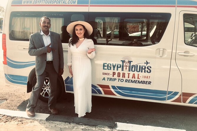 Day Tour to Giza Pyramids Complex, Egyptian Museum & Bazaar - Great Pyramid of Khufu: Admire, Then Plan for the Extra Ticket