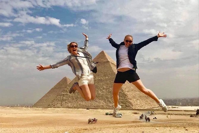 Day-Tour To Giza Pyramids, Great Sphinx, Egyptian Museum & Khan El Khalili - A smart mix of Giza sights, museum time, and old Cairo