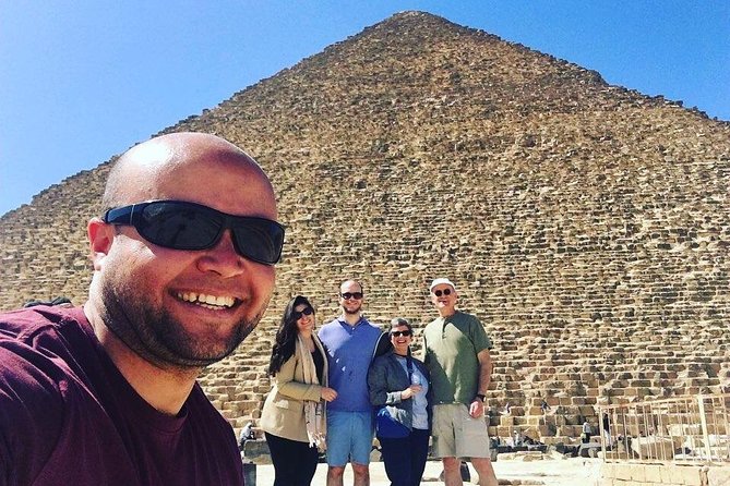 Day-Tour To Giza Pyramids, Great Sphinx, Egyptian Museum & Khan El Khalili - Entering the Egyptian Museum: 2 hours, major icons, and extra mummy access