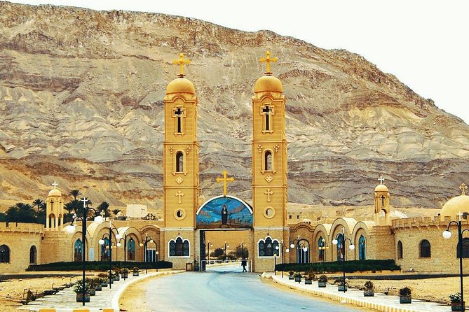 Day-Tour to the Red Sea from Cairo - Service quality: guides and drivers make a real difference