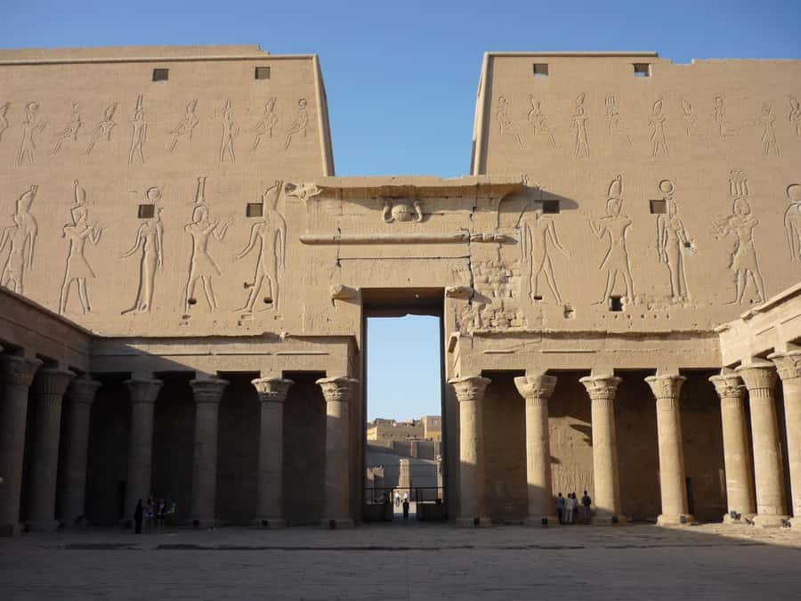 Day Tour visit Edfu Kom Ombo temples from Luxor - The Road Time and How to Handle an 8-Hour Day